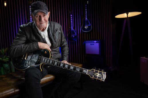 JAN AKKERMAN BAND FT. PHIL BEE PLAY BRAINBOX & FOCUS