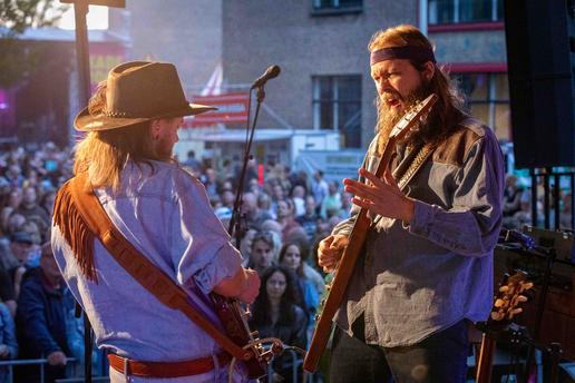 MEER HEADLINERS IN APRIL BEKEND